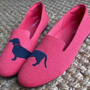 New: Vivaia Audrey Round Toe Embroidered Dachshund Loafers. Size 38.5